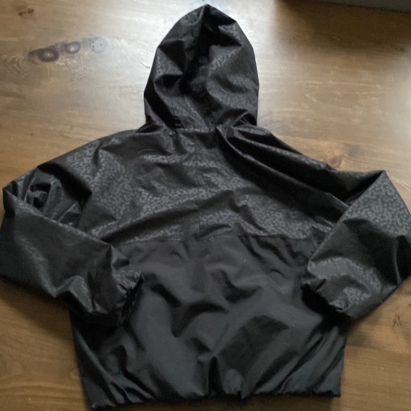 Girls Old Navy girls windbreaker, size 10-12 - Picture 6 of 6